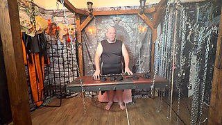 Lanista Bear and Domina Satana bondage lesson