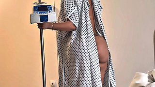 Fucking a Patient at the Hospital and Creampie