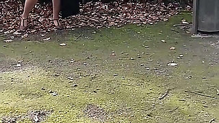 My Muslim Girlfriend Shows Her Pussy Outside in the Park.