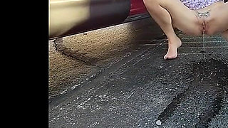 MILF Pee Show