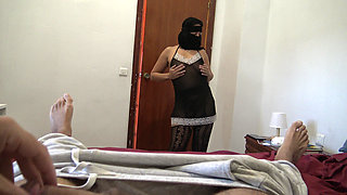 I ordered a stripper in Germany and they sent me a Turkish muslim girl !!!???