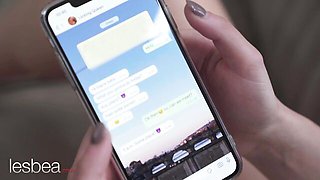 Extraordinary Katy's scissoring in lesbian scene