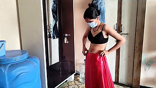 Desi bhabhi Shivani2025 changes her clothes in front of her brother-in-law
