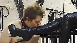 His Orgasm Belongs to Me - a Well-earned Reward