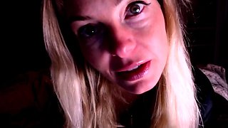 Big boob brunette masturbates on webcam