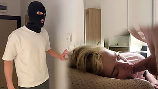 Blonde VladaMais Wakes Me Up With Morning Blowjob & Cumshot