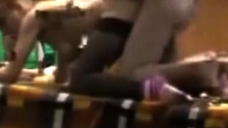 Maman francaise baise au travail en levrette - Amateur