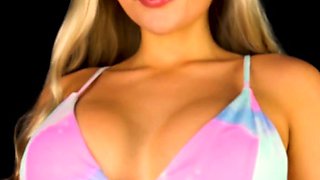 Big ass babe exposes her big boobs