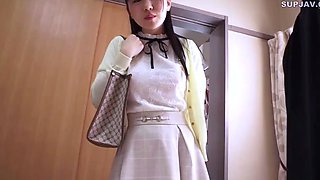 Amateur asian plays with hairy pussy