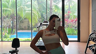 Sexy Workout, Jumping on a Ball, Tits Flash in a Public Gym