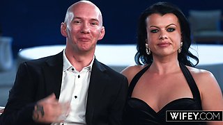 WIFE Assfuck-Longing Cheating Nadia White Gapes Broad Open For BIG BLACK COCK