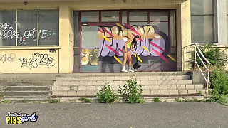 Extrem Public Piss Tenny