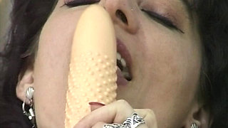 Bushy Susi Gives Pleasure to Both Holes