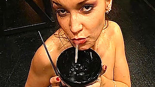 Sperma Cum Drenched Sluts in Wild Facial Frenzy