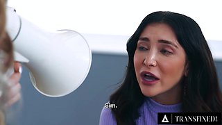 MESMERIZED CEO Jade Venus Tears up Small Intern Jane Wilde In Office Tryst PORTUGUESE SUBTITLES