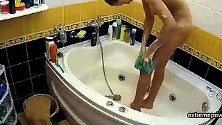 stepsister showers and shaves her twat (spy cam)