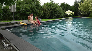 First Pool Fuck on Vacation!!