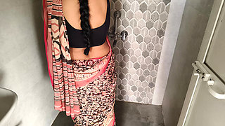 Aunty Girija Oak Cum Shower Tribute