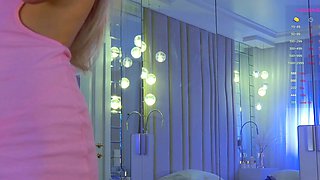 Webcam milf with breast milk live hardcore masturbate
