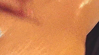 Came Home From Work, the Neighbor's Wife Asked to Be Satisfied