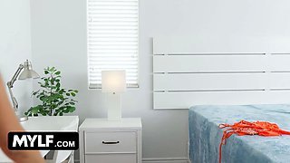 Cute latin step mummy lets me jizz all over her face