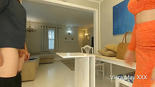 Aunty Gives Milking Handjob to Virgin