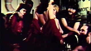 Big vintage cock sucking party