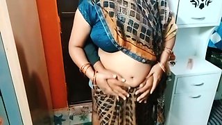Beautiful Indian Bhabhi Having Romance
