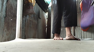 Desi Local Bhabhi and Devar Hot Outdoor Sex Video