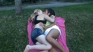 Lesbian Hot Sexy Kisses Marathon