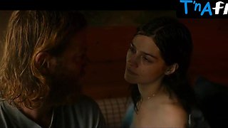 Amber Anderson Caboose, Boobs Episode in Flesh Walker