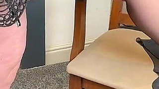 Vgq23 Aunty Sandra Putting on Her Classic Seamed Stockings