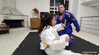 Muscles Vs Weak Slave