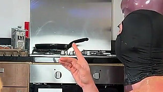 Mistressae’s Experimental Kitchen Episode 1: Anal Omelette Aux Oeufs