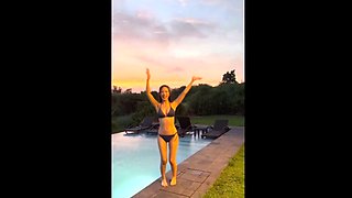 JAP BABE FUCKED BY THE POOL