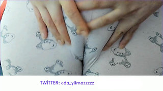 MASTURBATION IN PAJAMAS- CAMELTOE- PUFFED PUSSY- SWOLLEN PUSSY- TURKISH PORN