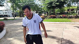 An Argentinian woman beats a European man. In the end, they have sex to satisfy their desires for the 2026 World Cup.