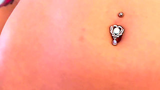 Worship of a Goddess with a Perfect Body