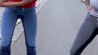 Street Pissing Girls